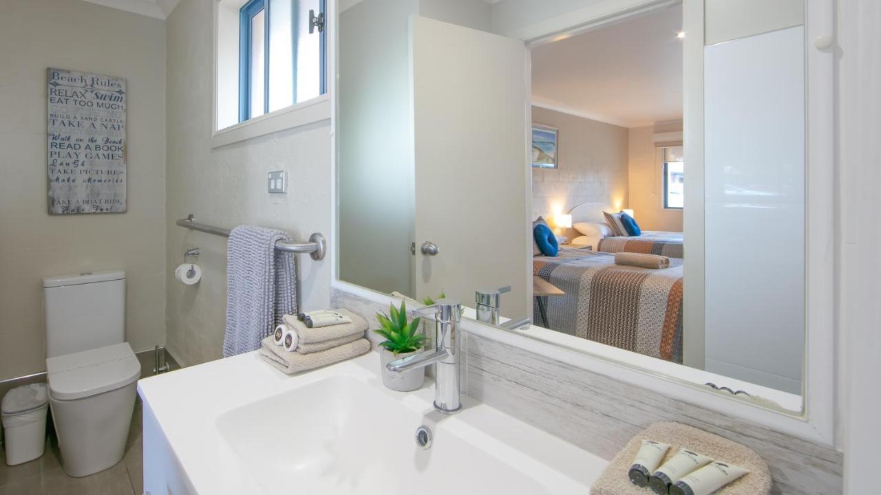Yamba Twin Pines Motel Bagian luar foto