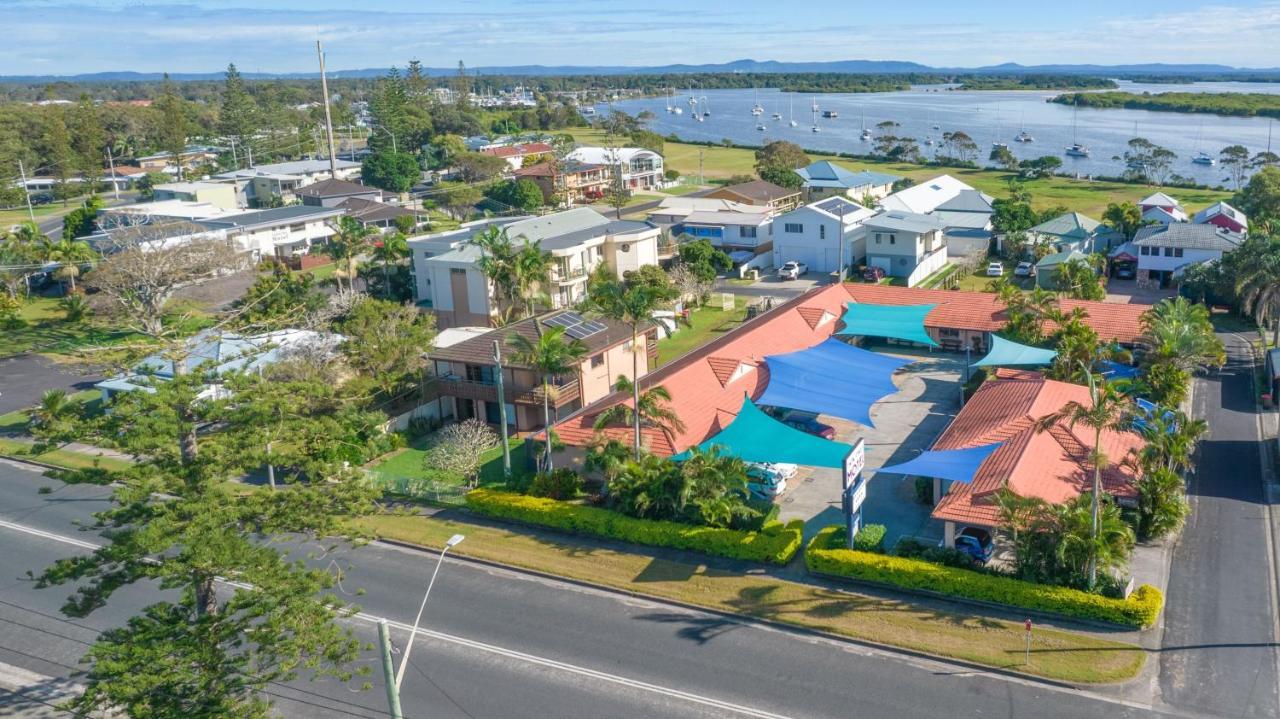 Yamba Twin Pines Motel Bagian luar foto