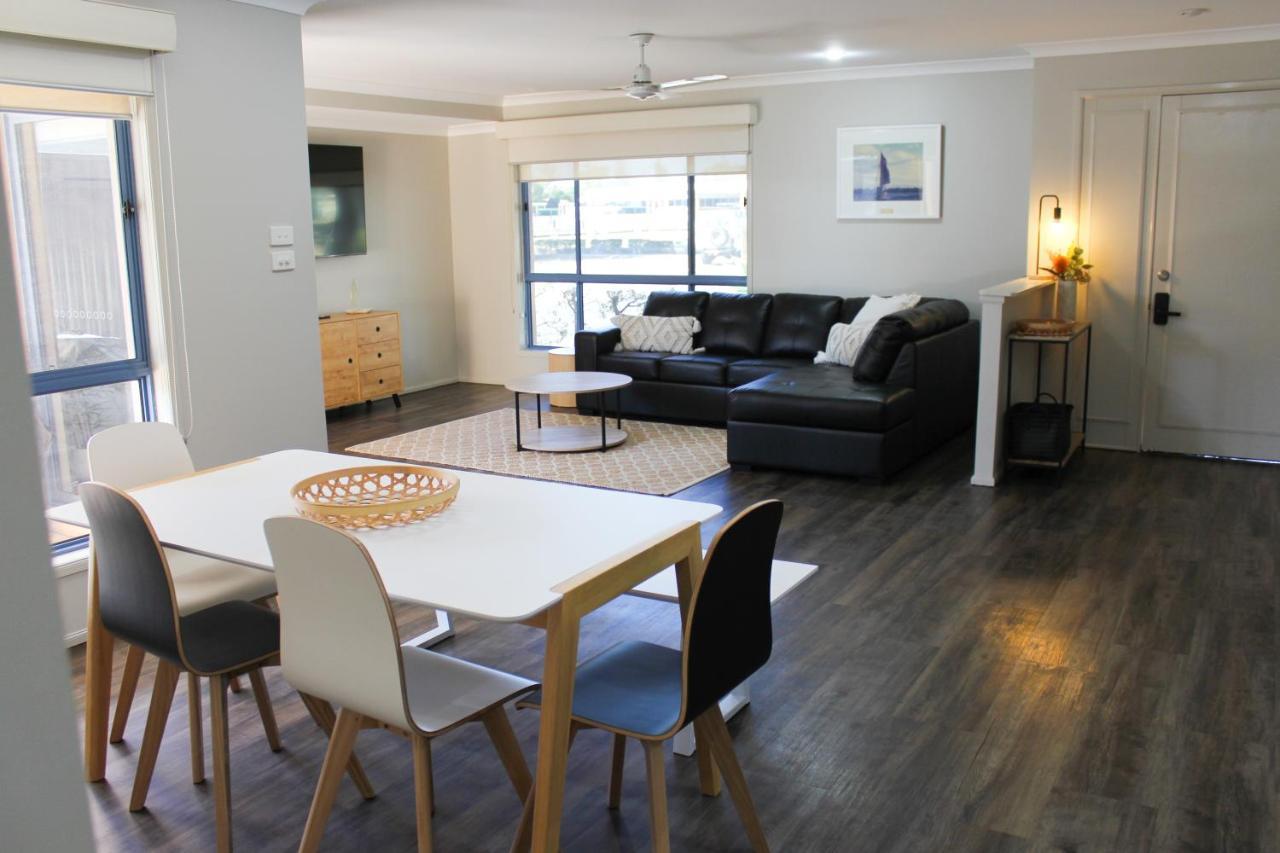 Yamba Twin Pines Motel Bagian luar foto