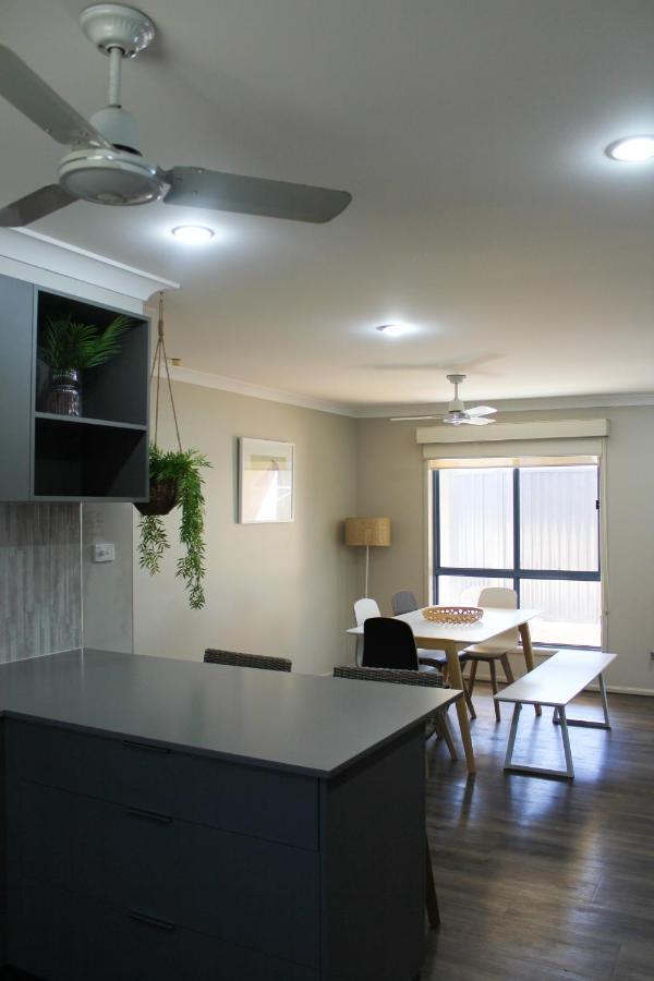 Yamba Twin Pines Motel Bagian luar foto