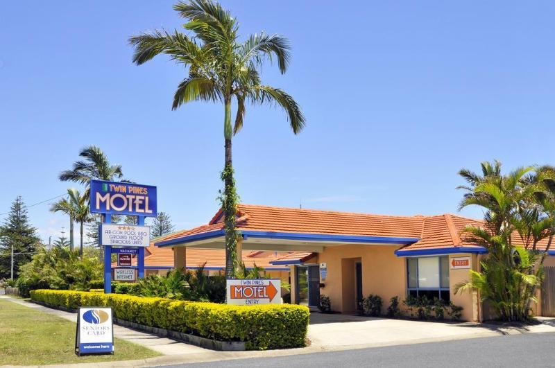 Yamba Twin Pines Motel Bagian luar foto