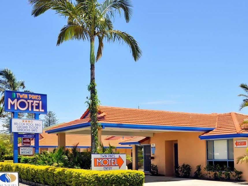 Yamba Twin Pines Motel Bagian luar foto